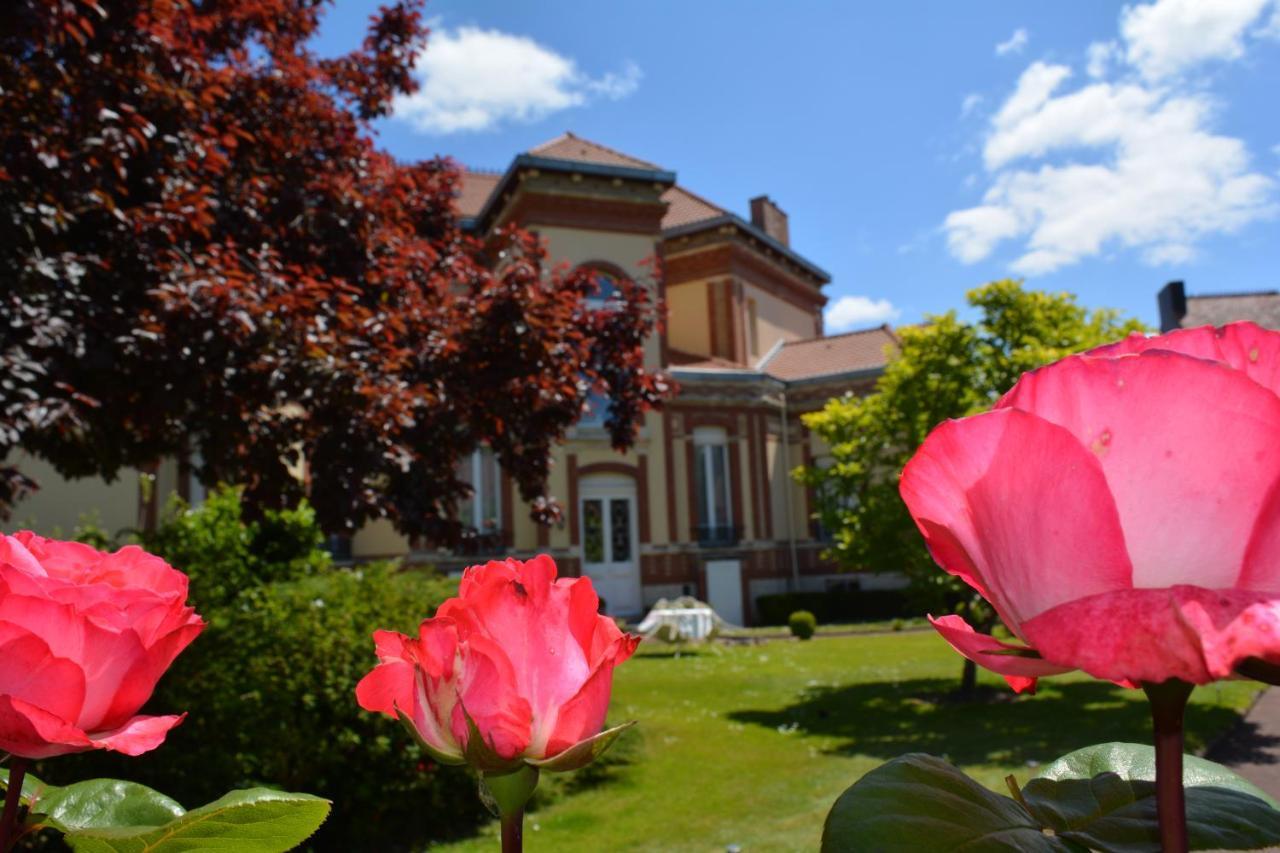 La Roselière Hotel Carentan Esterno foto